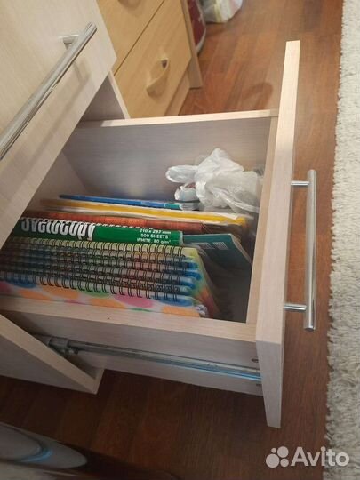 Письменный стол