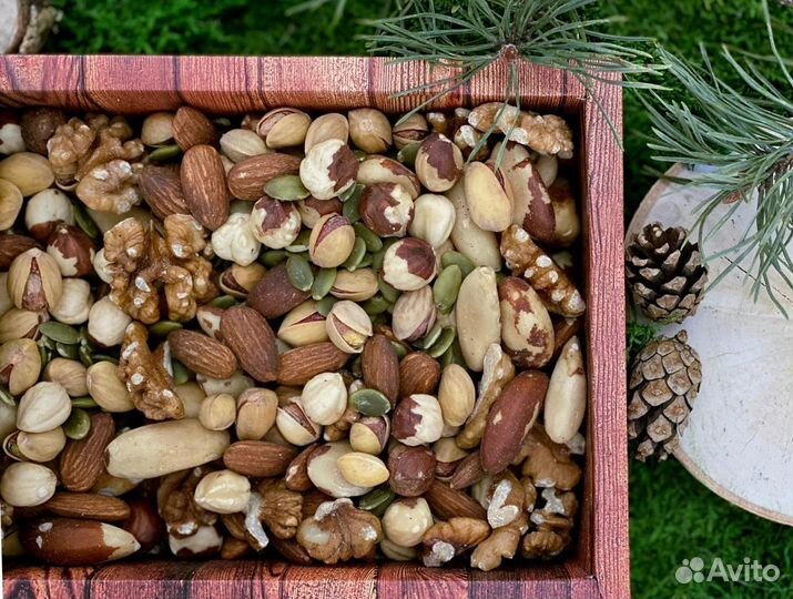 Подарочный набор орехов на 23 февраля