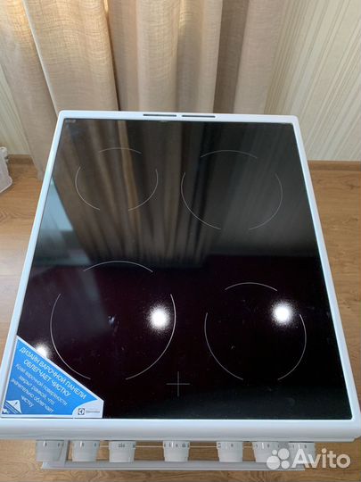 Плита электрическая Electrolux