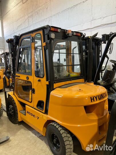 Вилочный погрузчик Hyundai 25DE-7, 2023