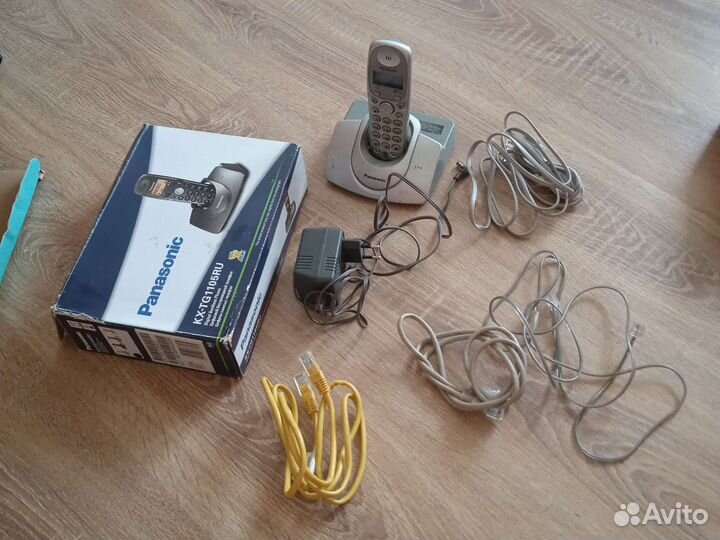 Телефон Panasonic KX-TG1105RU