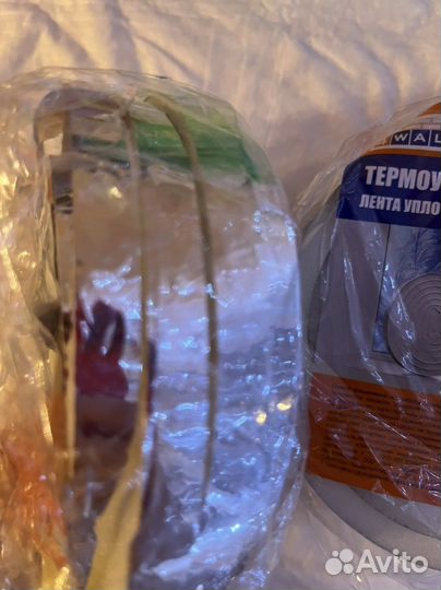 Уплотнитель для окон самоклеющийся, поролон