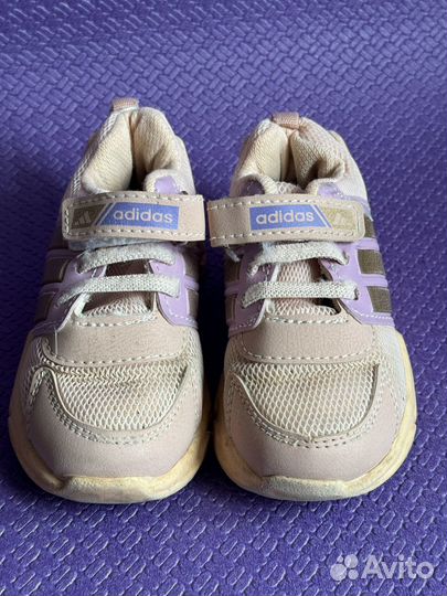 Кроссовки для девочки adidas