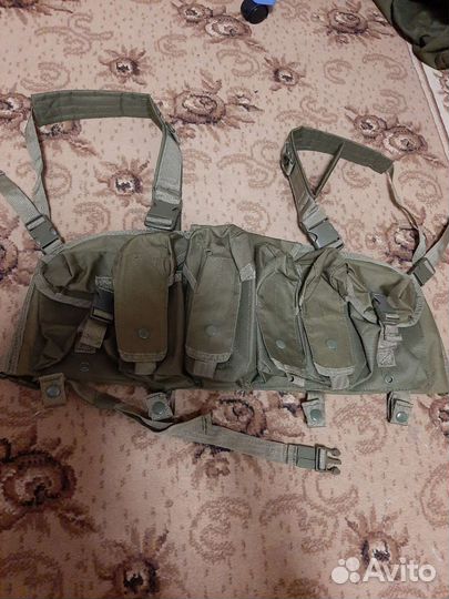 Жилет тактический