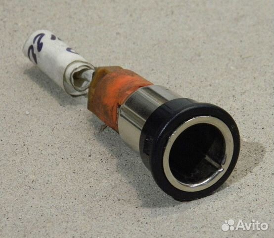 Гнездо прикуривателя Ford Escape 1