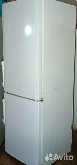 Холодильник двухкамерный