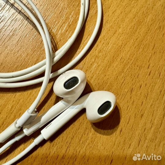 Наушники Apple EarPods Lightning (оригинал)
