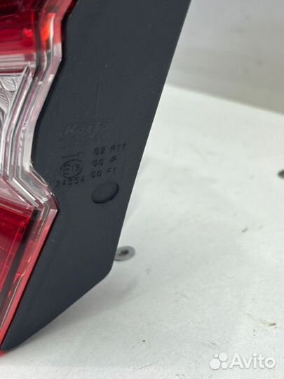 Фонарь внутренний задний правый Toyota Camry