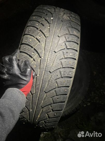 Nokian Tyres Hakkapeliitta Sport Utility 245/65 R17