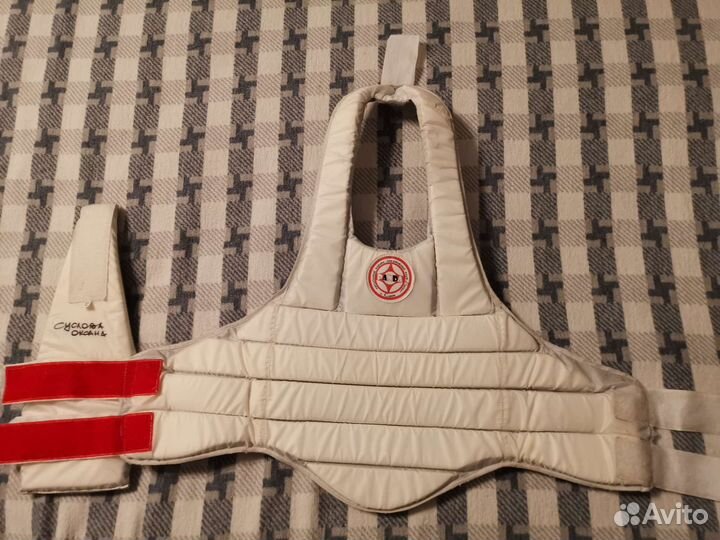 Защитный жилет