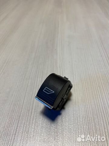 Кнопка стеклоподъемника Ford Focus 3