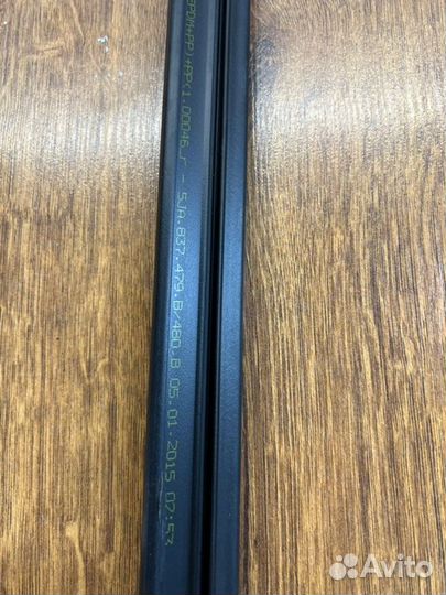 Уплотнитель стекла двери передний левый Skoda