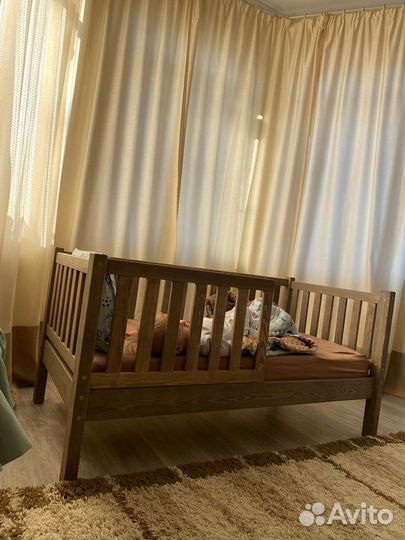 Детская кровать из массива