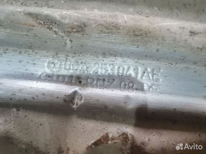 Кожух выпускного коллектора Skoda Octavia A4