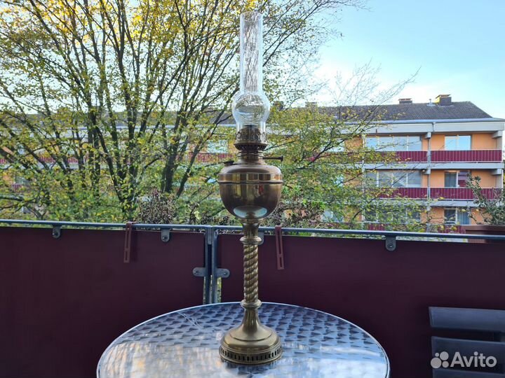 Лампа керосиновая, винтажная. Бельгия
