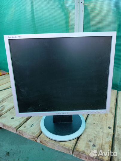Монитор Samsung