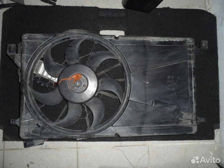 Вентилятор радиатора Mazda 3 BK 2л бензин