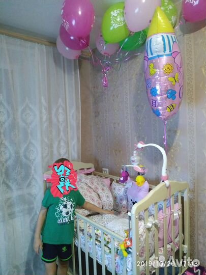 Детская кроватка с маятником с матрасом