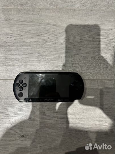 Sony PSP с дисками в комплекте