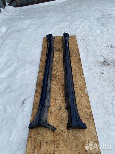 Наружние Накладки порогов Toyota Crown S200