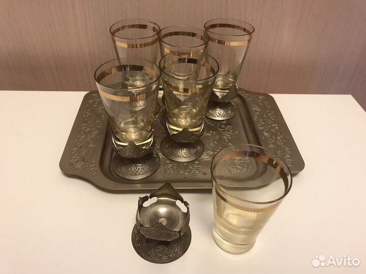 Набор рюмок на подносе. СССР