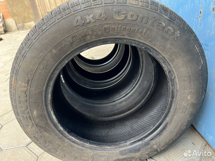 Continental Conti4x4Contact 215/65 R16