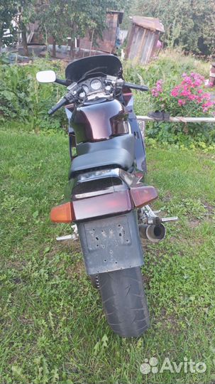 Honda vfr750
