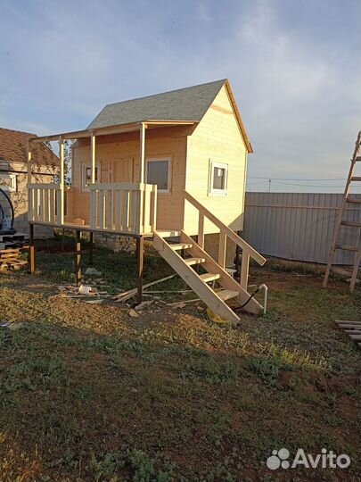 Детский игровой домик деревянный