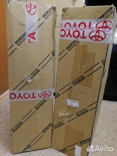 Стойки амортизатора на Лексус RX 3330 Оригинал