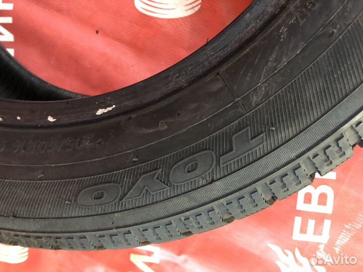 Toyo Observe Garit GIZ 205/60 R16 92Q