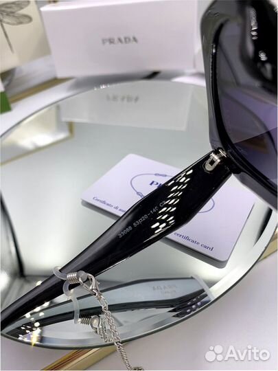 Солнцезащитные очки женски Prada черно-белые (505)