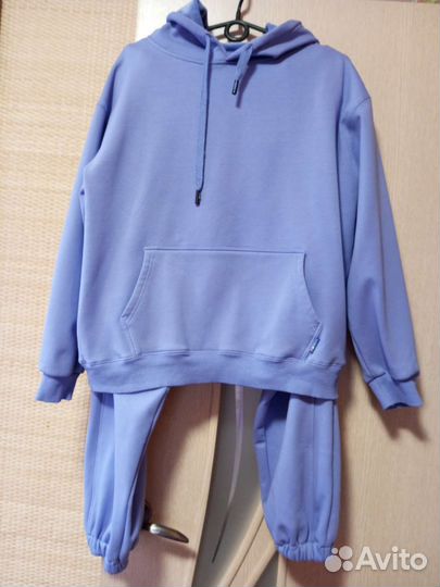 Спортивный костюм женский новый