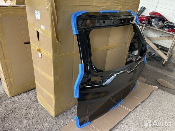 Honda CRV5 Дверь багажника новая