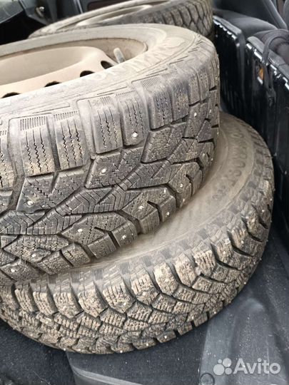 Gislaved Nord Frost 200 185/65 R14 и 185/70 R14 90T