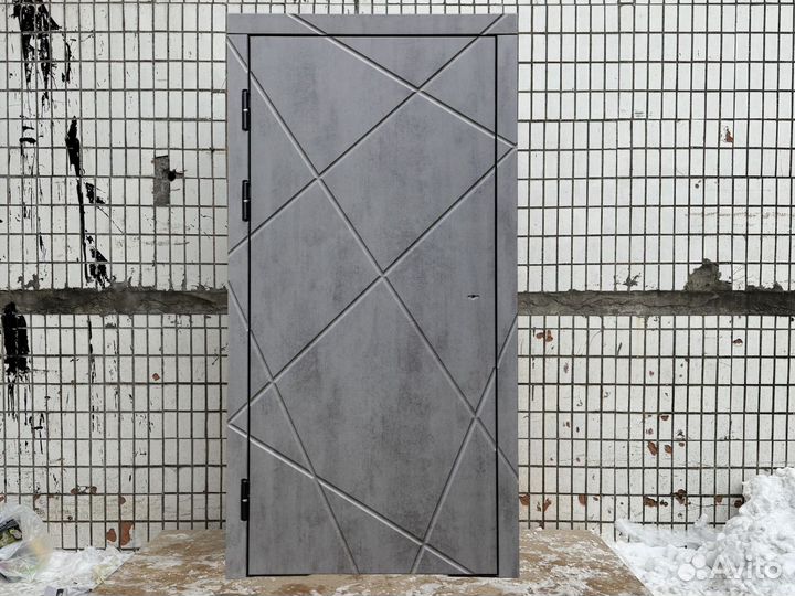 Дверь входная металлическая