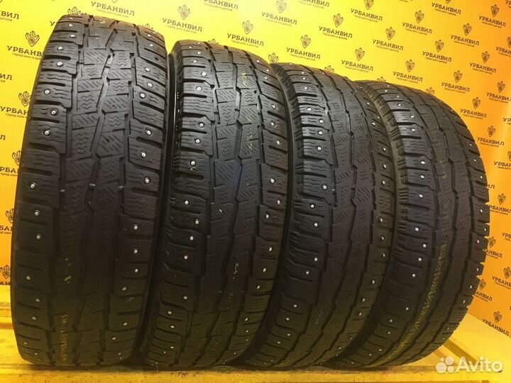 Michelin Agilis X-Ice North 215/70 R15C R