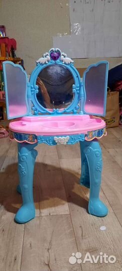 Туалетный столик