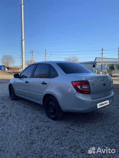 LADA Granta 1.6 МТ, 2015, 228 000 км