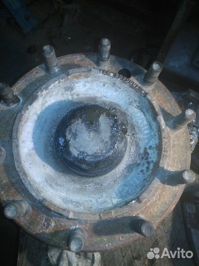 Ступица передняя 1026311 Volvo F 1000453