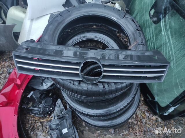 Решетка радиатора Volkswagen Polo 2015