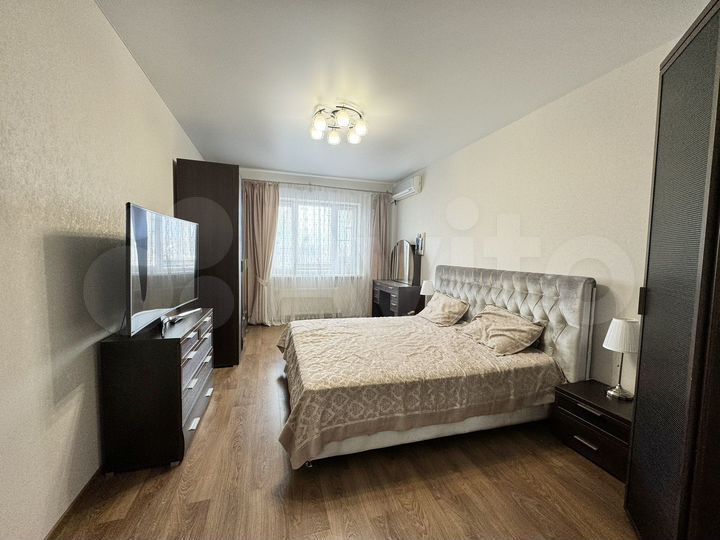 2-к. квартира, 74 м², 3/6 эт.