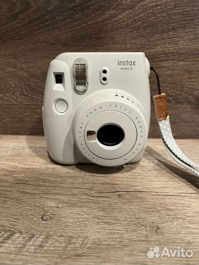 Пленочный фотоаппарат instax mini9