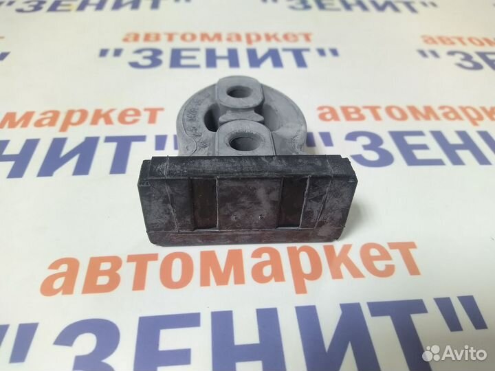 Крепеж глушителя grand vitara