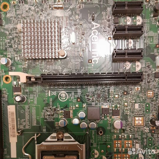 Материнская плата с процессором