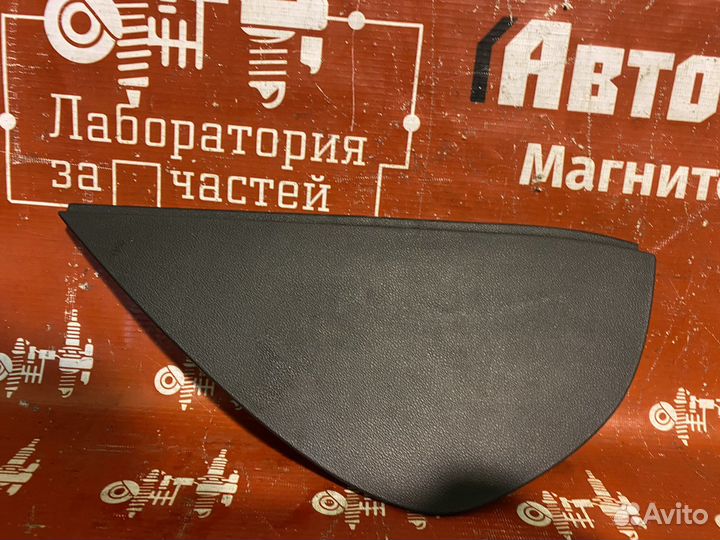 Volkswagen Polo Накладка на торпедо