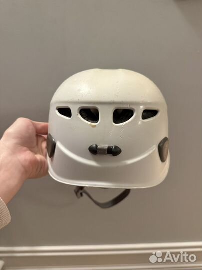 Каска альпинистская petzl