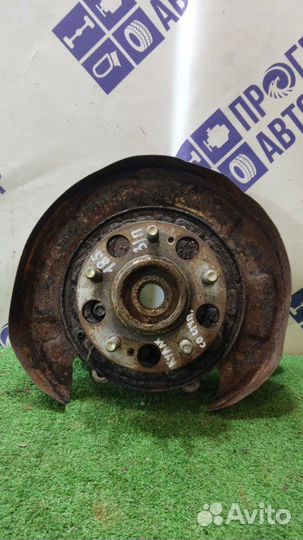 Кулак задний правый Hyundai Tucson хэтчбек 2.0