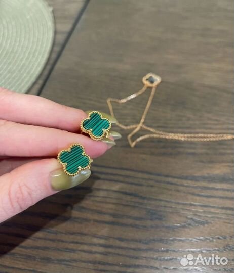 Серьги van cleef magic alhambra