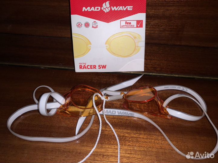 Очки для плавания Mad Wave