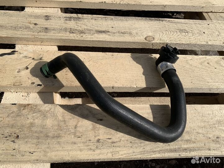 Патрубок охлаждения на радиатор отопителя Меган 3